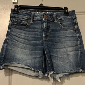 American Eagle Jean Shorts (Midi)